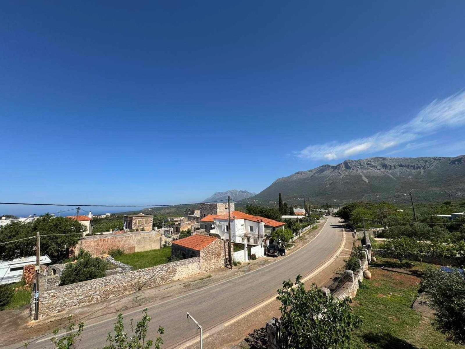 Santis Apartment Areopoli Exterior photo